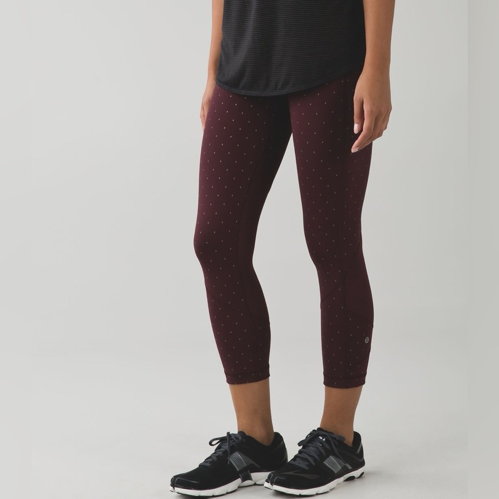 Lululemon Pace Rival Crop Night Fall Bordeaux Drama Gold Drama Size 8 FLAWED